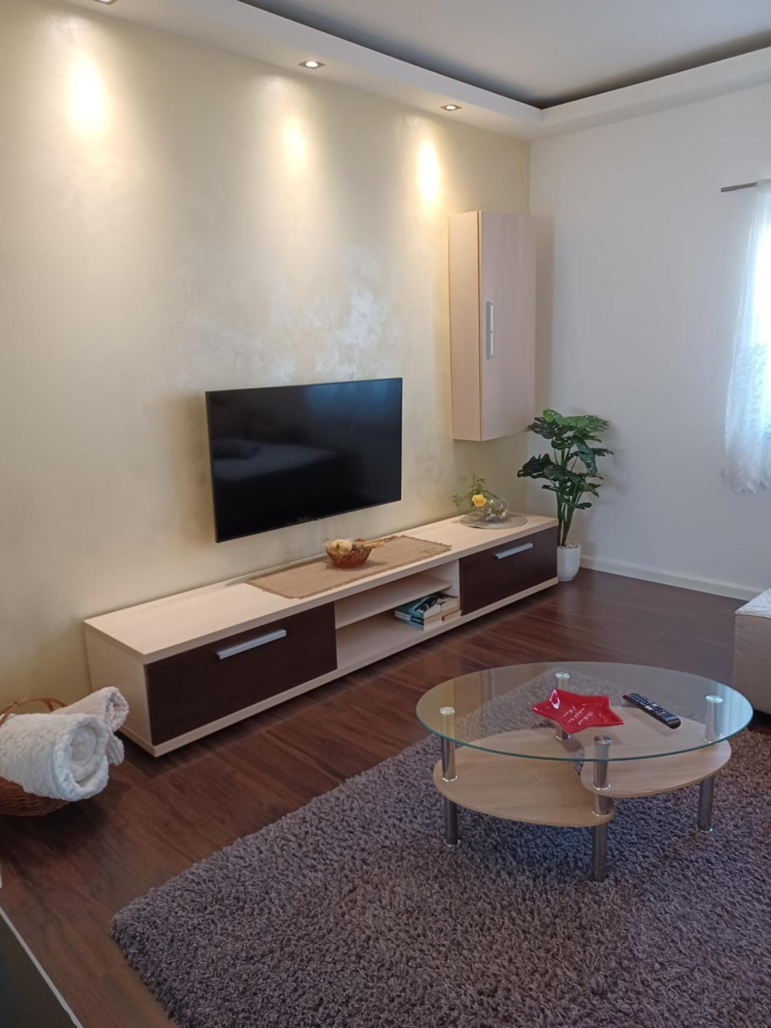 Apartman Breza Σίμπενικ Εξωτερικό φωτογραφία