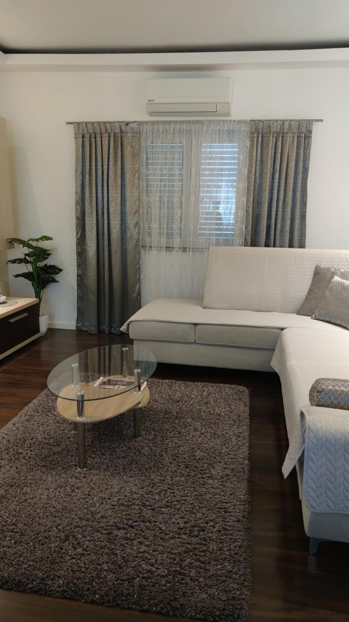 Apartman Breza Σίμπενικ Εξωτερικό φωτογραφία